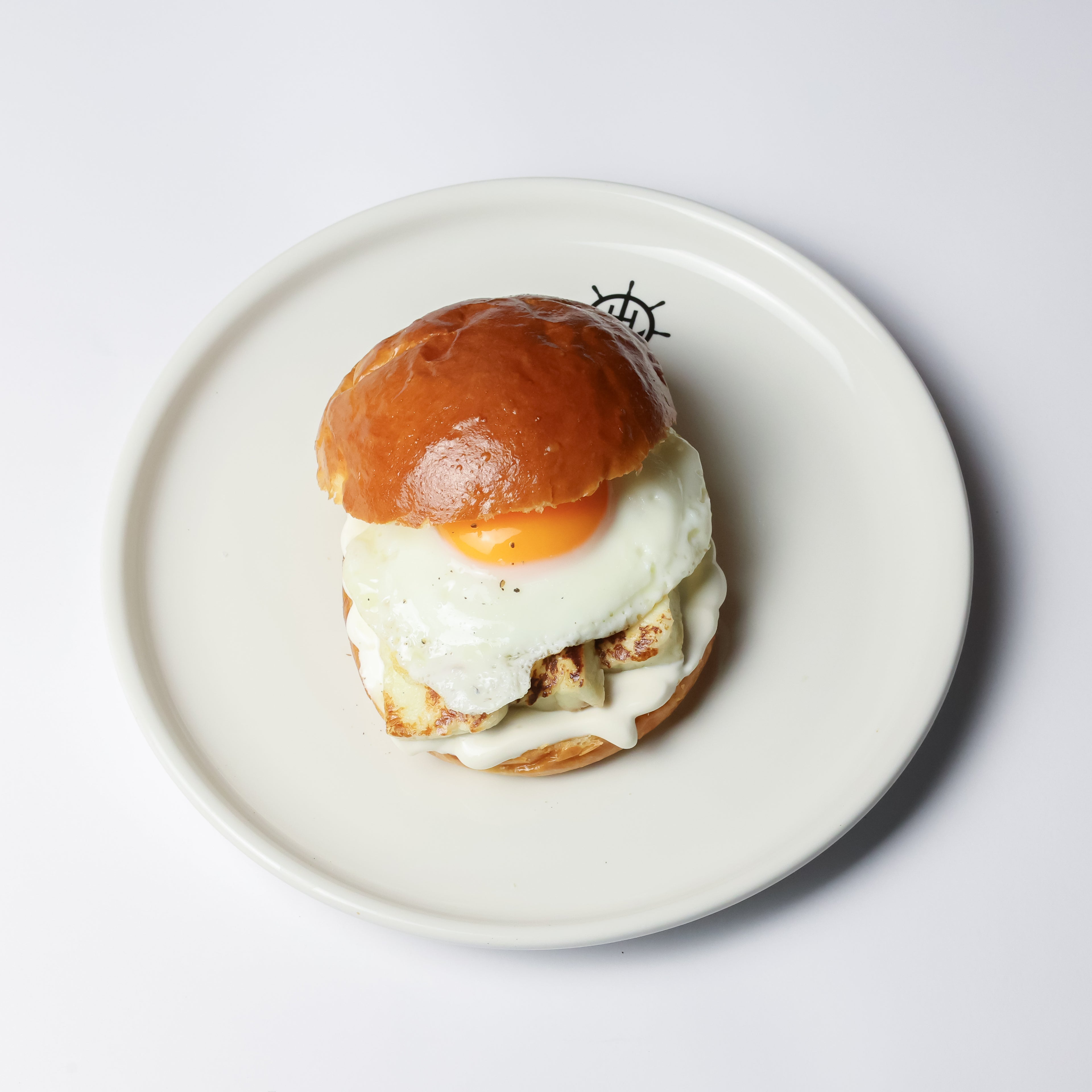 CREAM CHEESE HALLOUMI EGG BUN