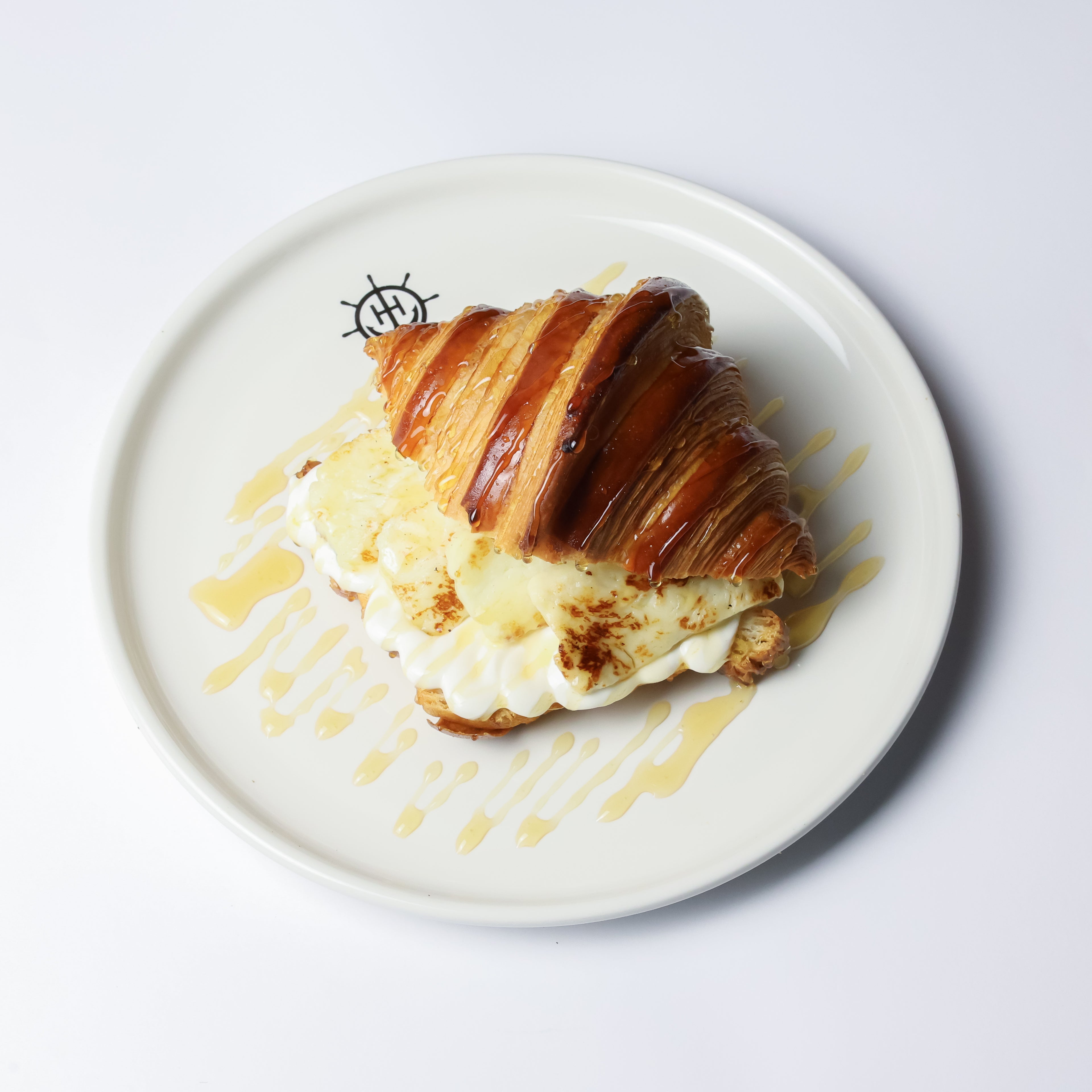 CREAM CHEESE HALLOUMI CROISSANT